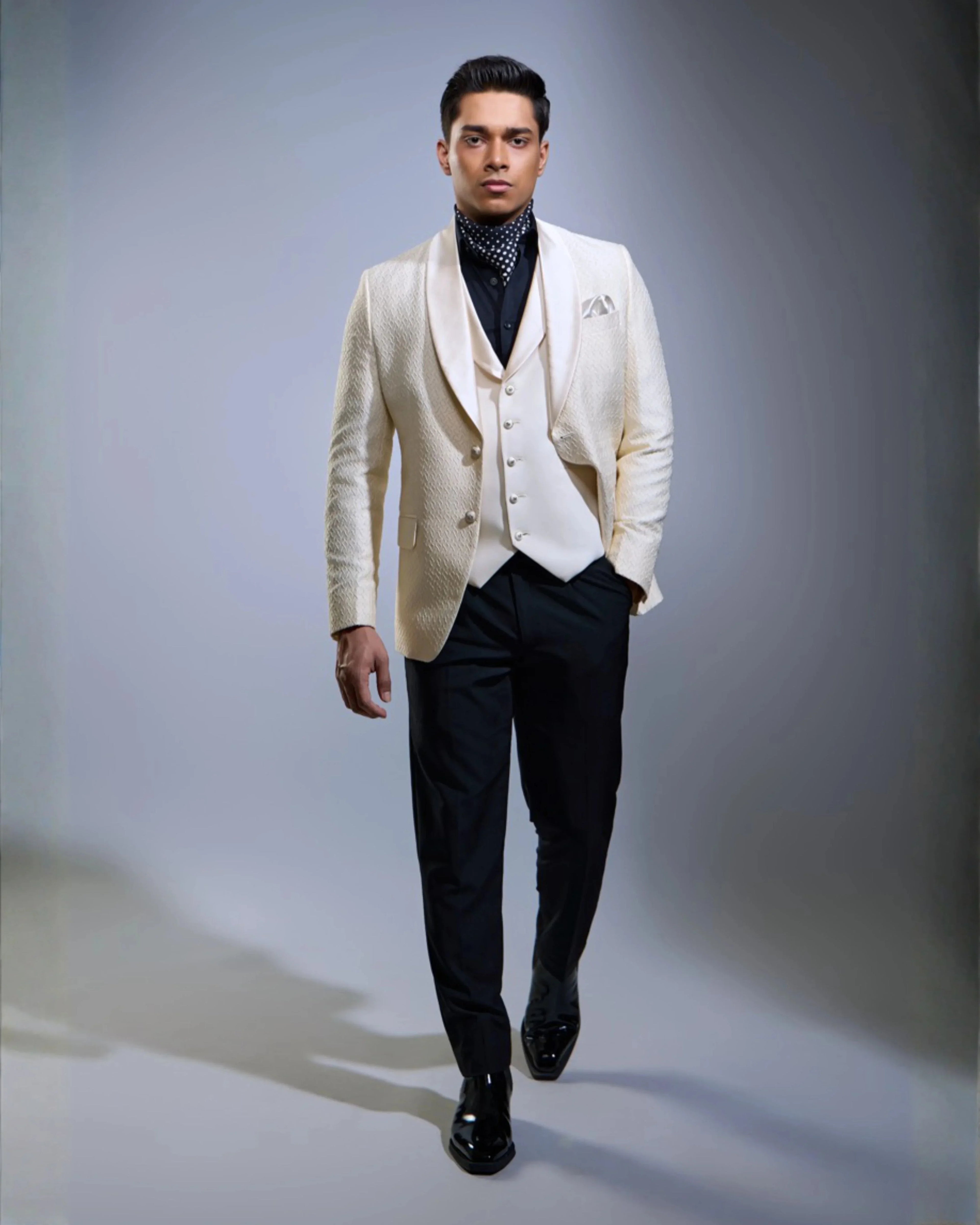 Lofty Luxe LL18 Ripple 3-piece Suit Ivory