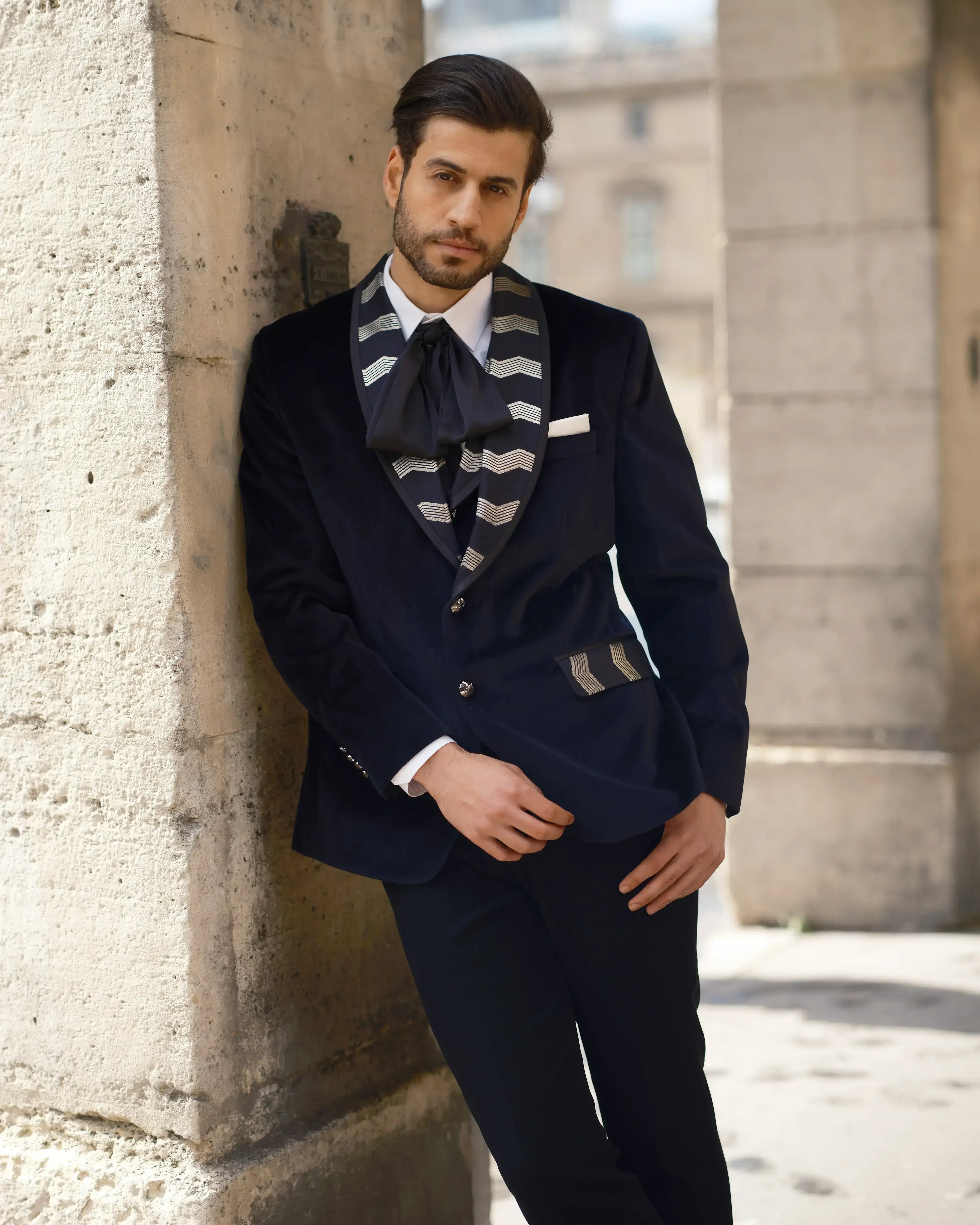 Lofty Luxe LL2 Lux Elite 3-piece Suit Black
