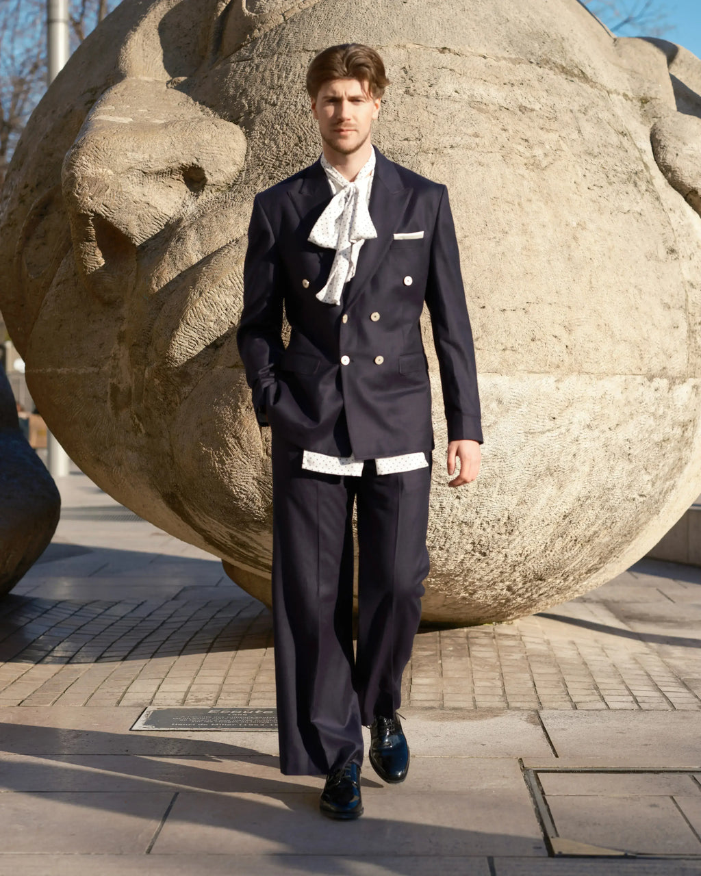 Relaxed Luxury RL1 Rocher Suit Navy
